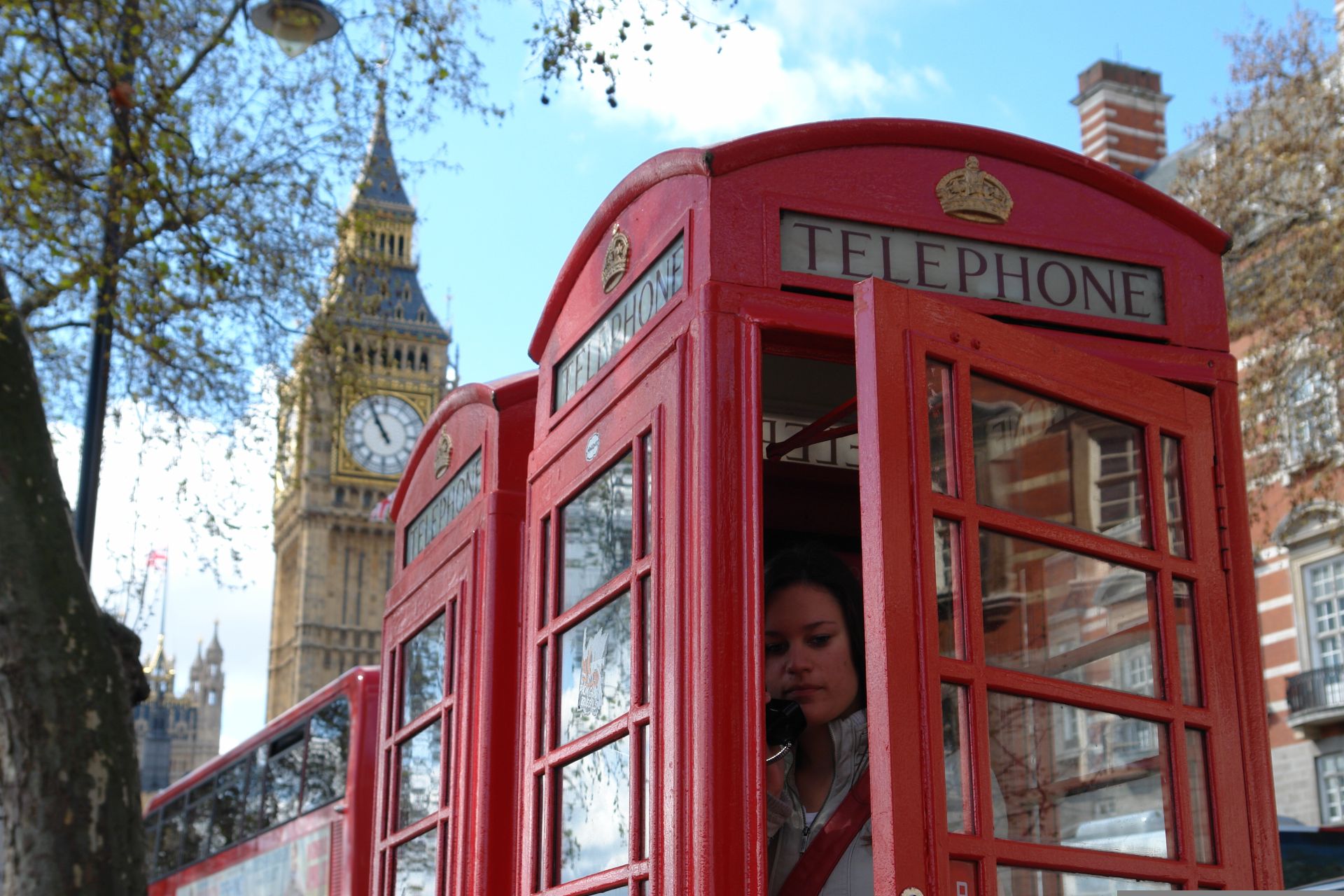 bzager0 phone box pixabay